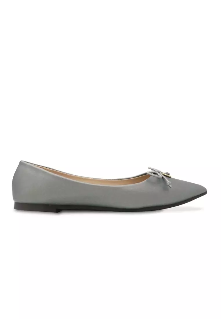 Slide on flats new arrivals