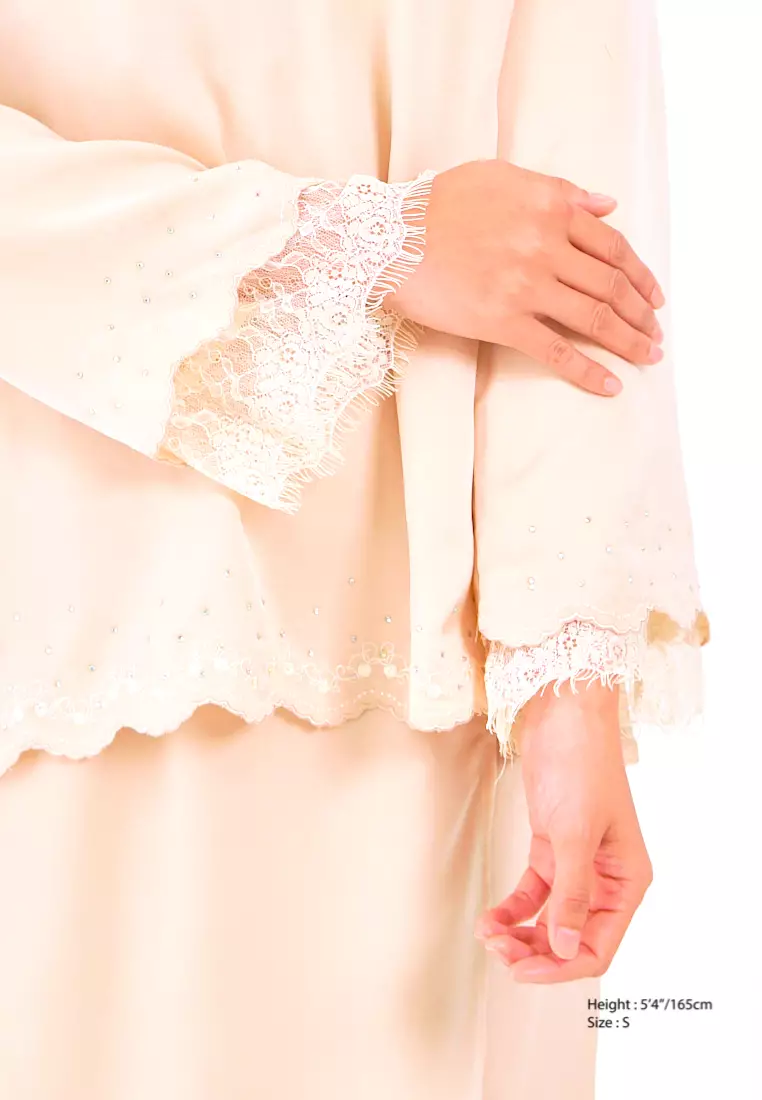 Gene Martino - Dea Manis Kurung Kedah 8165