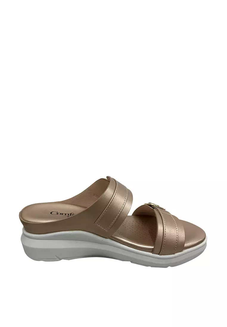 Discount on Comfort Plus by Predictions  shoes - SKU: Women's Jena Low Wedge