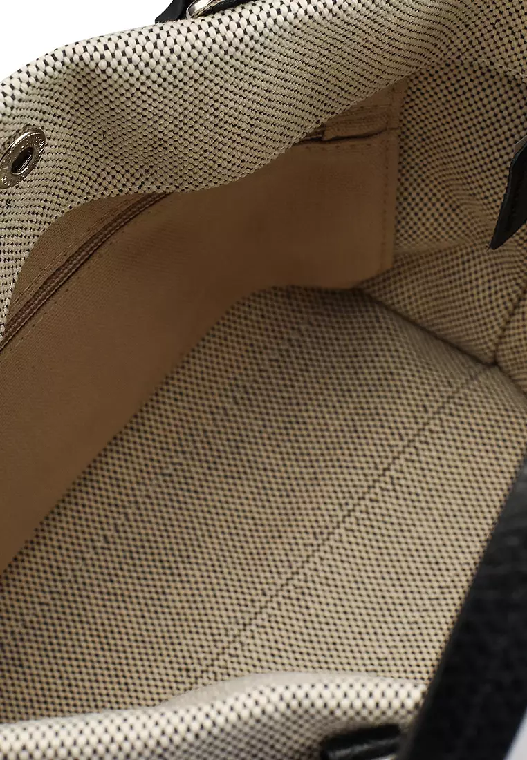 Essential XS Handbag (tr)