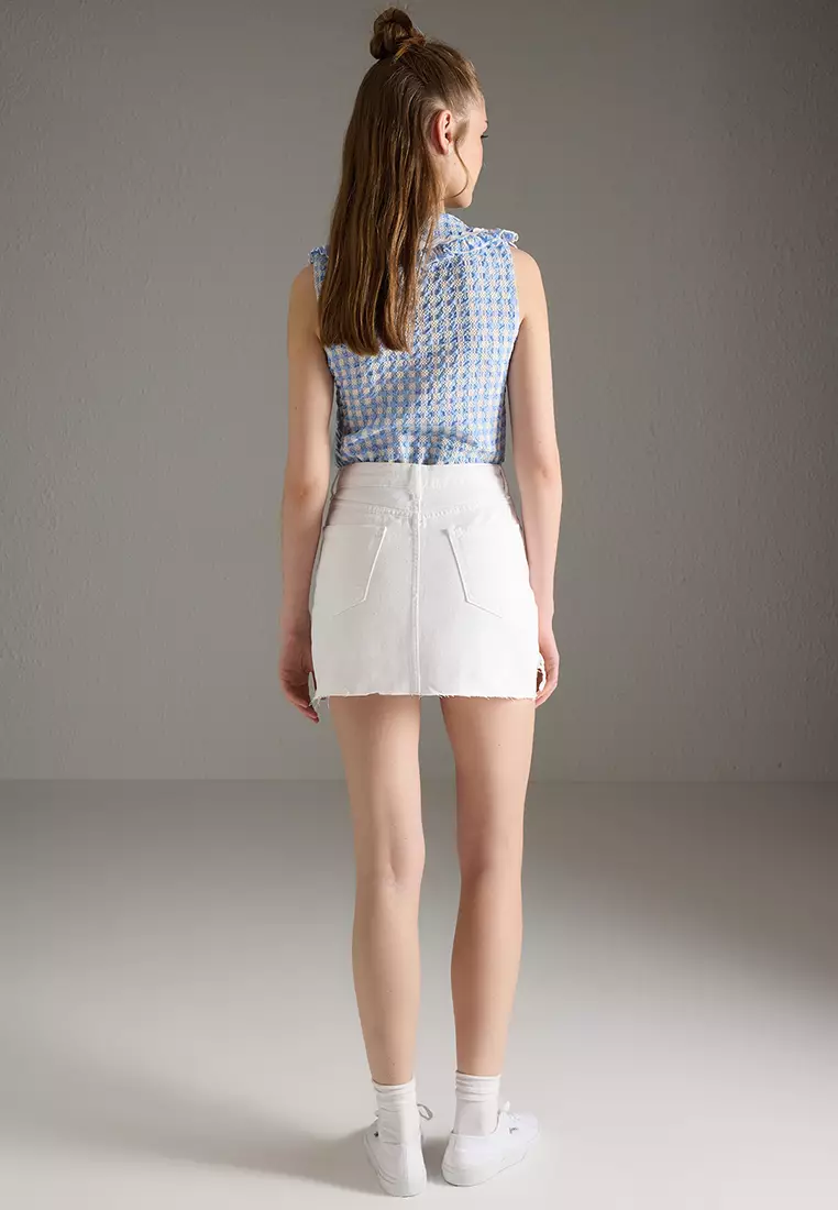 White Ripped Detailed Cut-Out High Waist Mini Denim Skirt TWOSS25ET00132