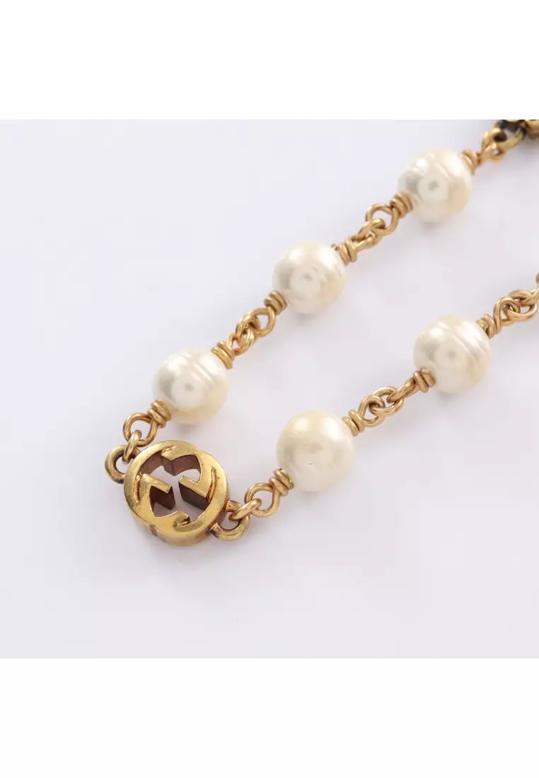 Buy Gucci Pre-loved GUCCI Interlocking G flower pearl necklace Fake pearl GP white gold 2023 Online | ZALORA Philippines