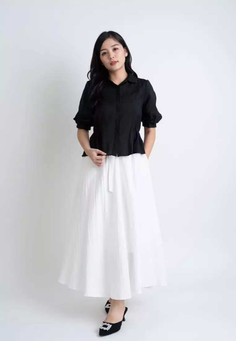 ELEGANT COTTON BLEND BLOUSE WITH PLEATED DETAILS