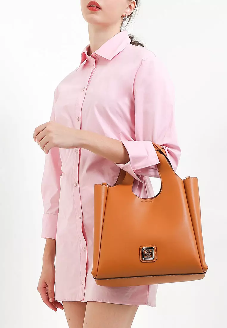 Everly Hobo (M)