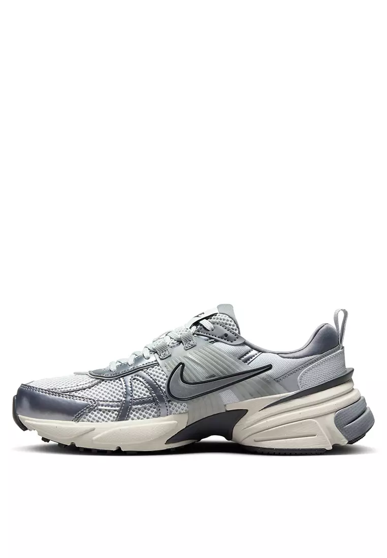 V2K Run Shoes with Reflective Accents