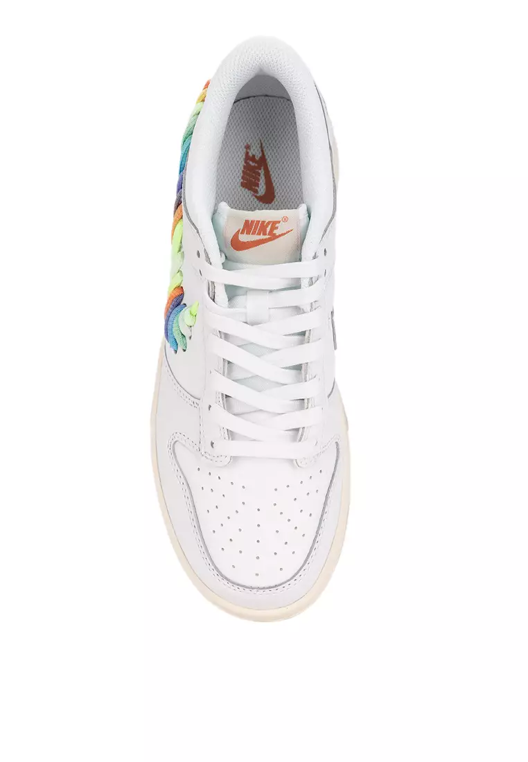 Dunk Low SE Older Kids' Shoes