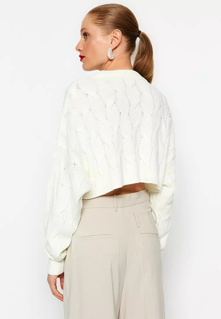 White cropped cable knit sweater hotsell