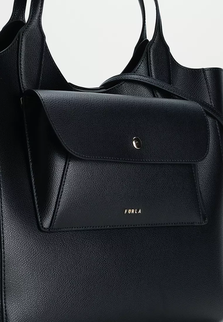 Lea M Tote Bag