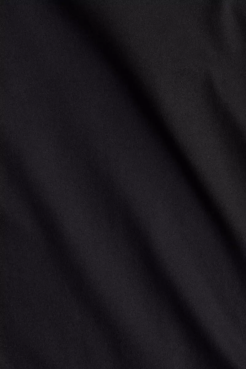 Long-sleeved jersey top
