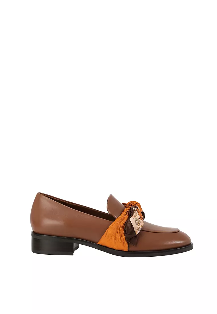 Discount on Beracamy  shoes - SKU: Beracamy Diary Scarf Loafer - Caramel