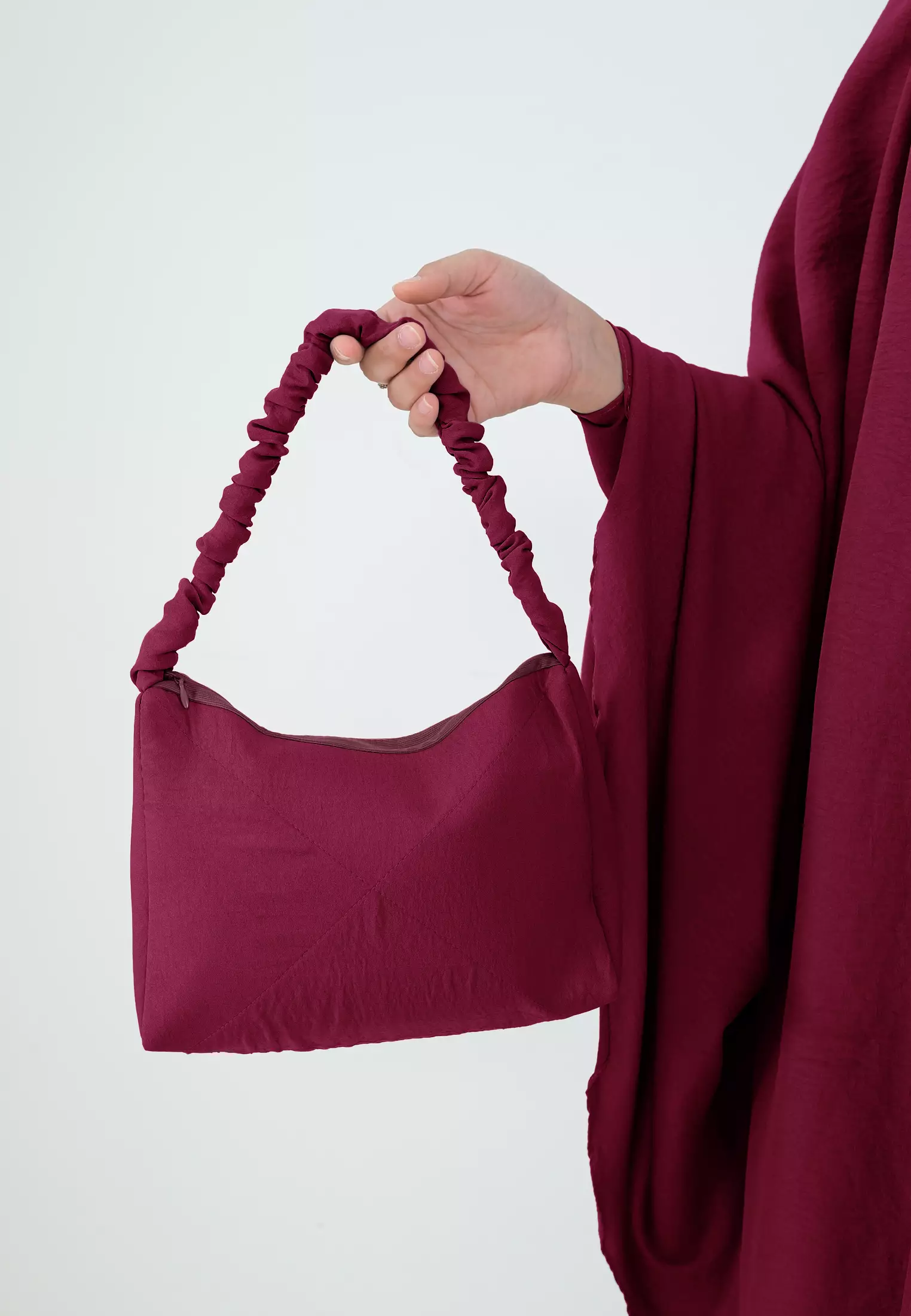 Medina Prayet Set | Mukena Tali Bandana - Cherry Red