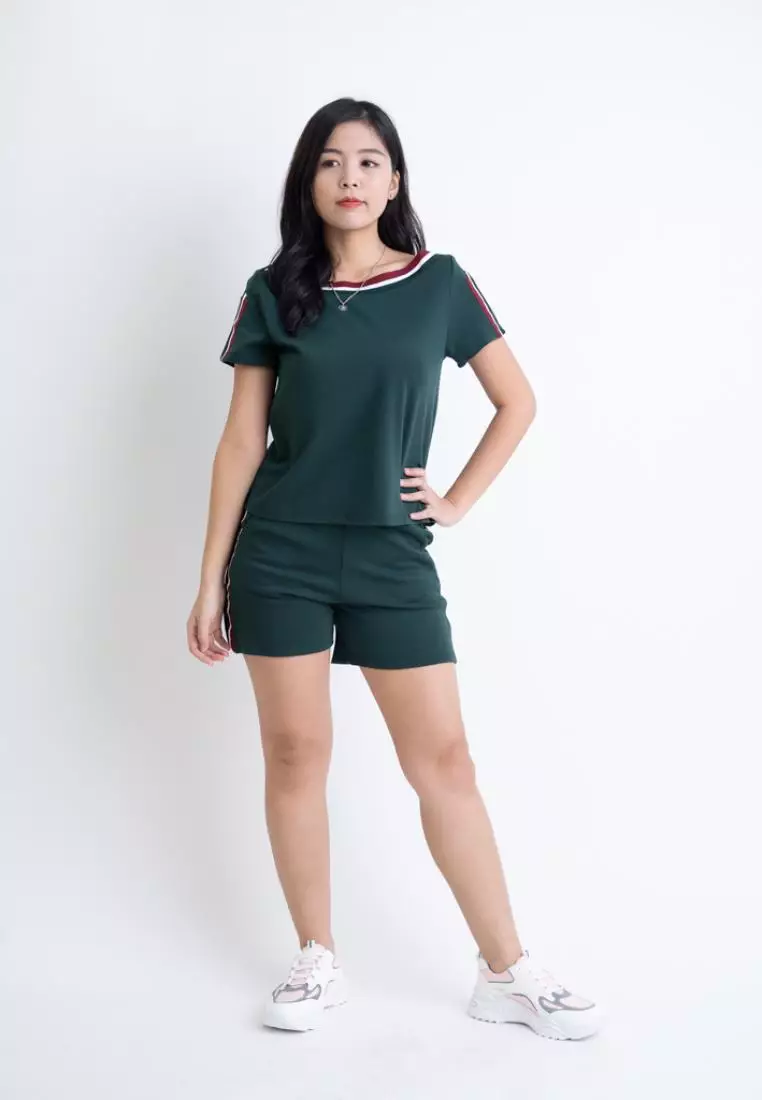 COTTON SPORTY SET WITH STRIPE FINISHING