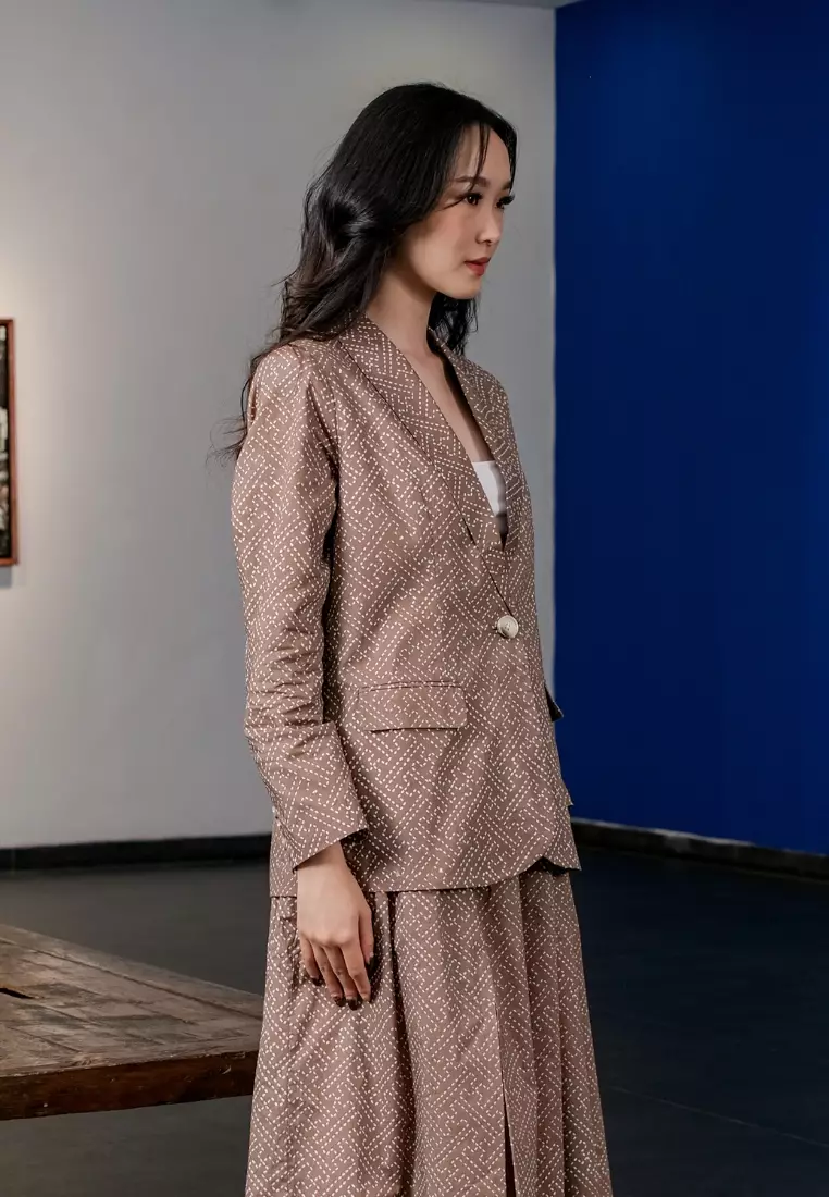 Karmina Batik Blazer