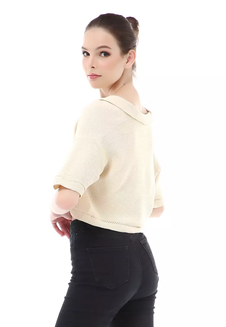 Albertine Atasan Crop Wanita Lengan Pendek Blouse Vneck Motif Polos Material Rajut ORIGINAL - Cream