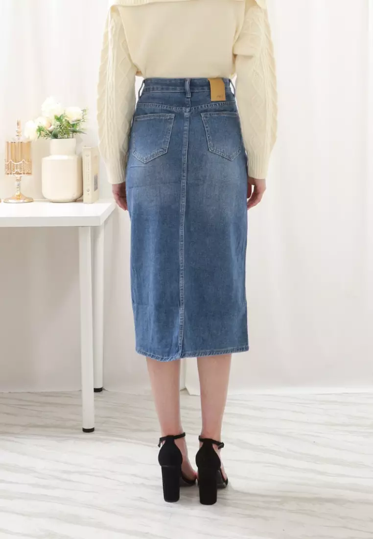 Medeline Midi Skirt in Blue