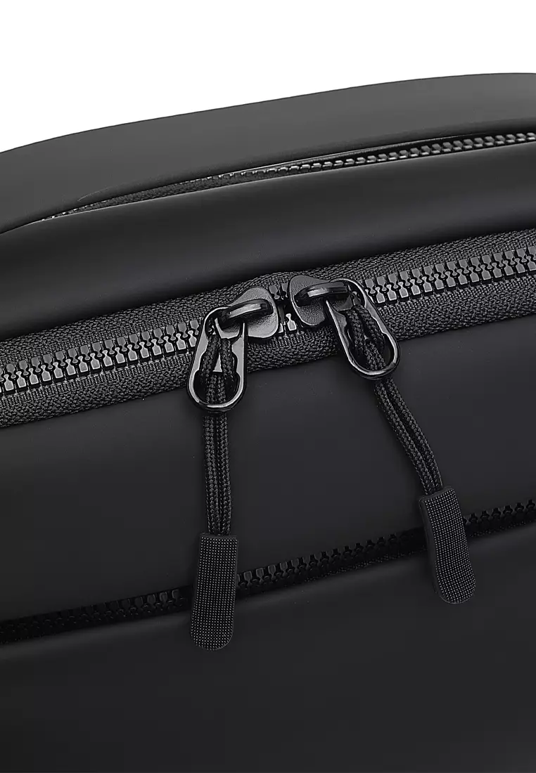 Men's Sling Bag / Crossbody Bag - Black