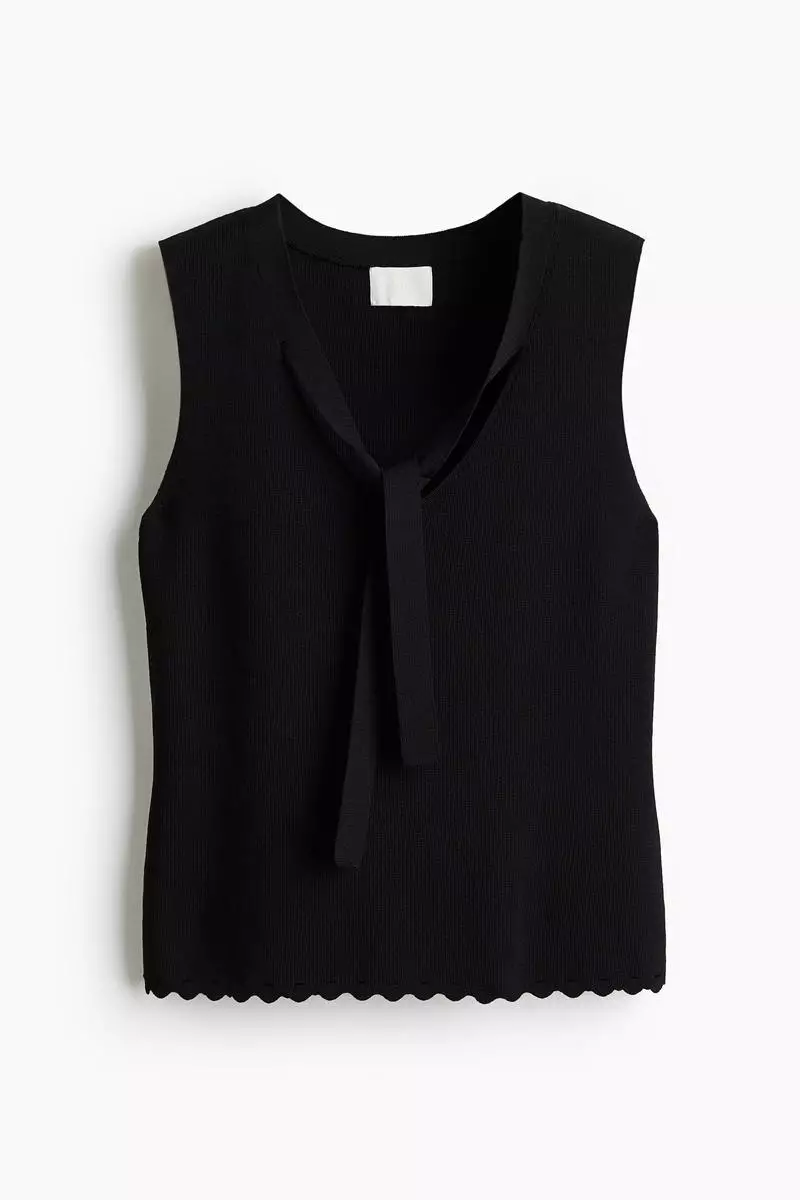 Fine-knit tie-detail top