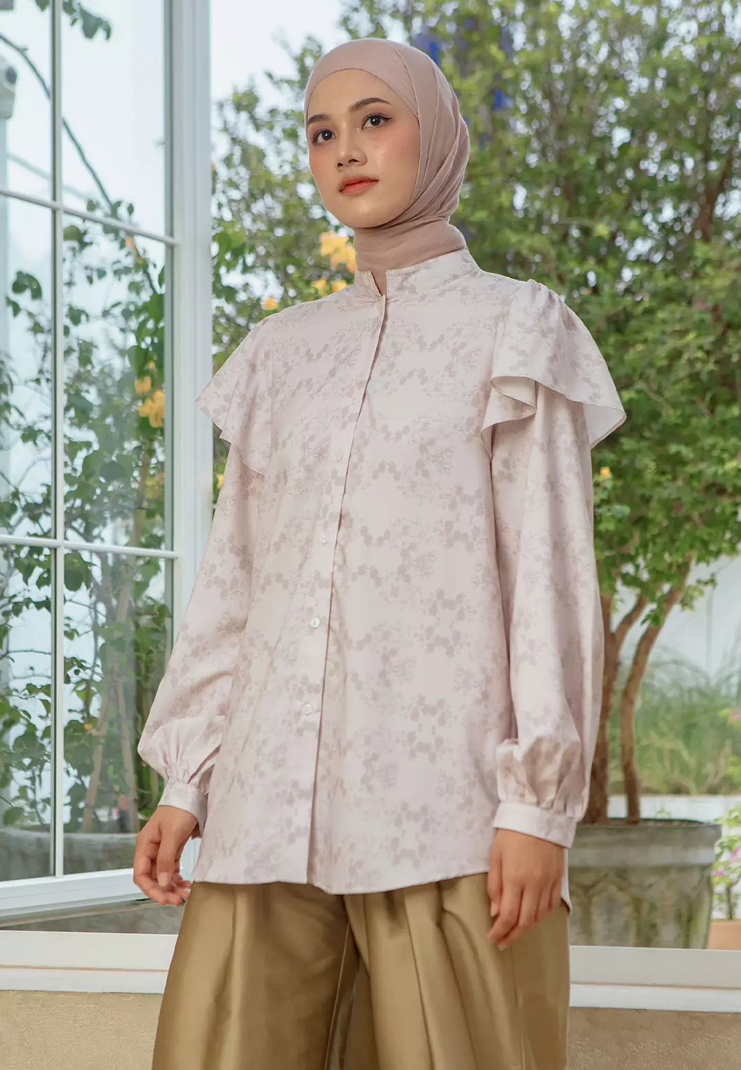 HijabChic Lanara Top Ivory Rose - Baju Lebaran Ruffle Layer Motif Floral Soft