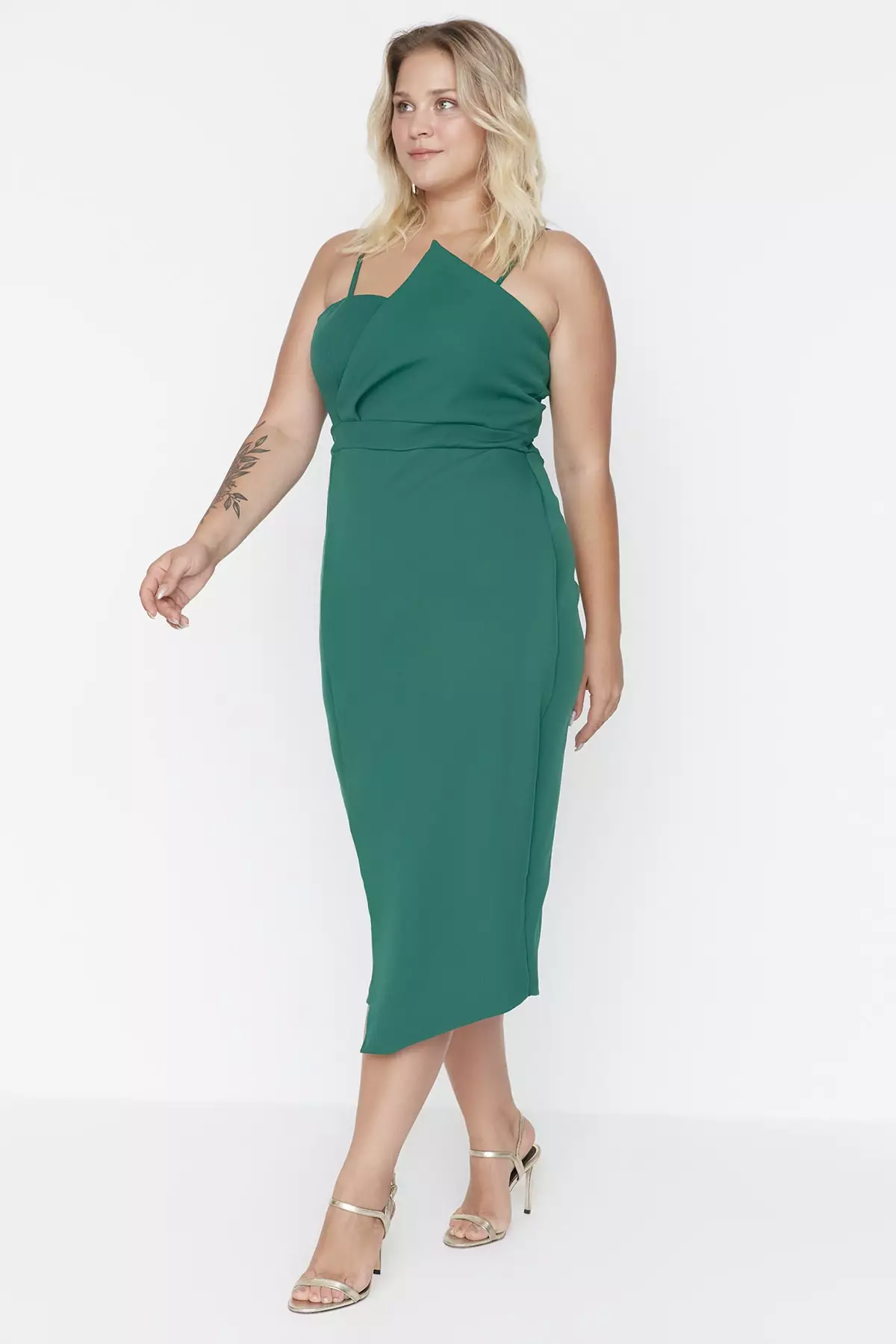 Buy Trendyol Plus Size Fitted Asymmetrical Midi Dress 2026 Online | ZALORA