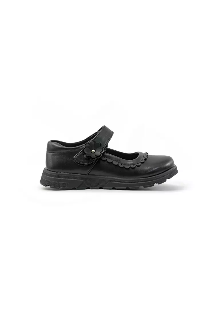 Mario D' boro Runway Kids Girls KZ 24100 C91 Black Mary Jane shoe with strap and flower detail.