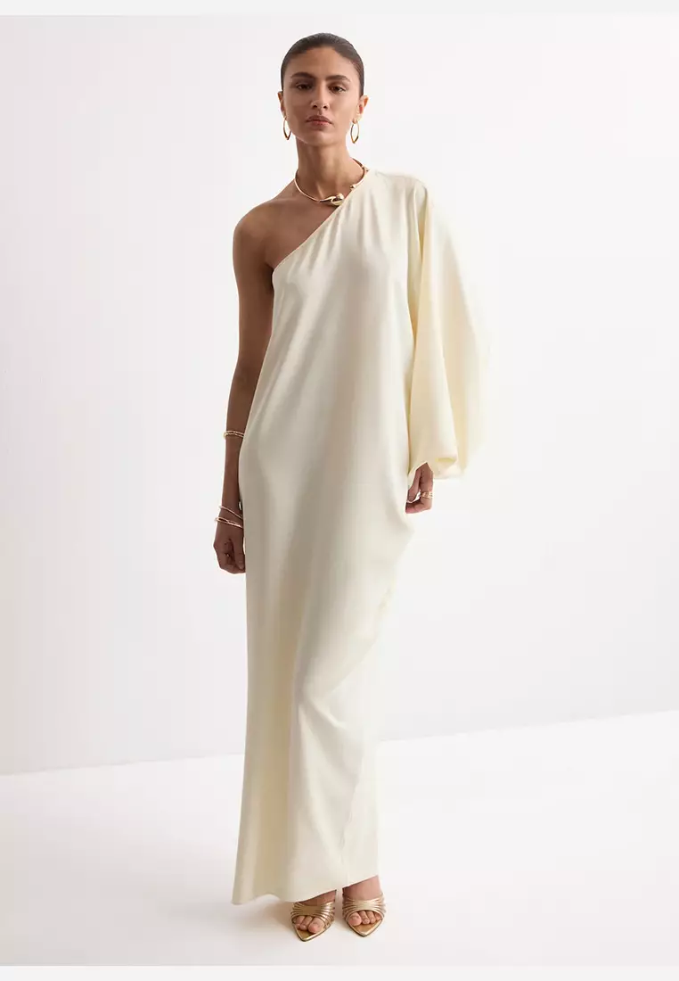 連帽連身裙配泡泡袖