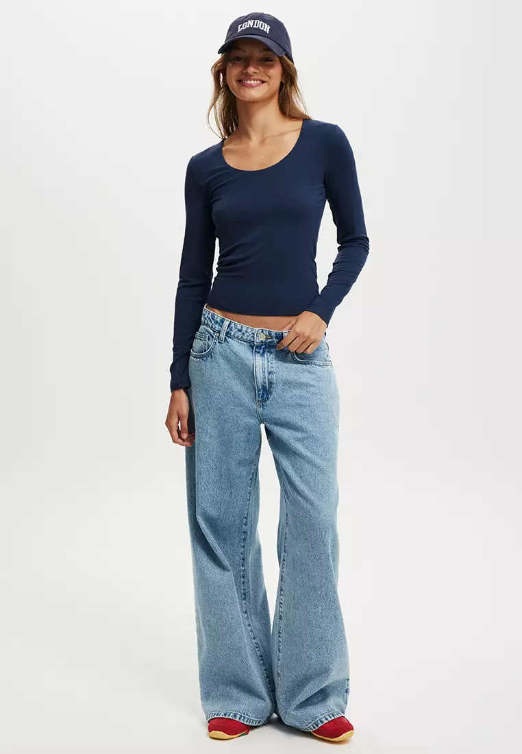 Sunday Scoop Neck Long Sleeves Top