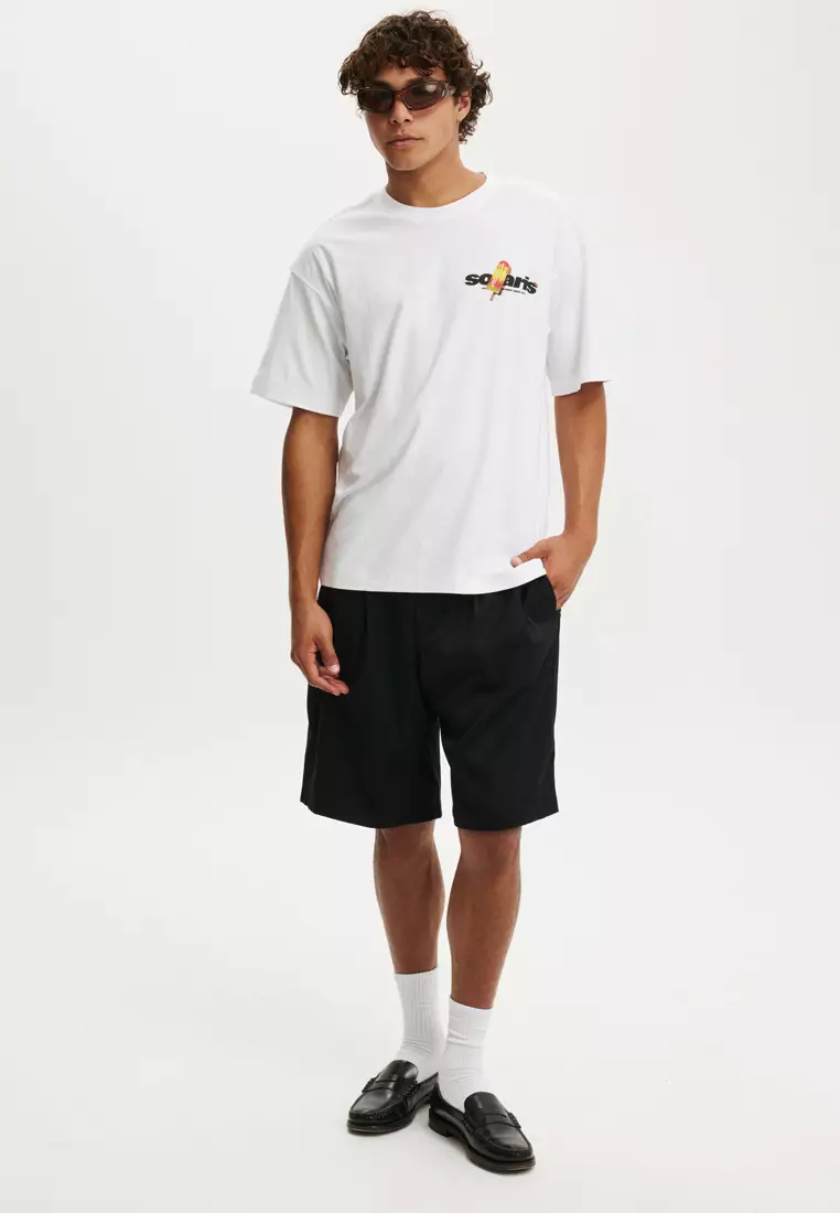 Box Fit Graphic T-Shirt