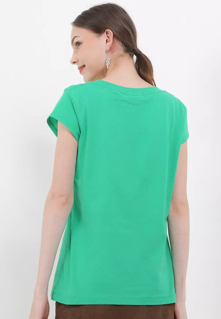 Basic Round Scoop Neck T-Shirt