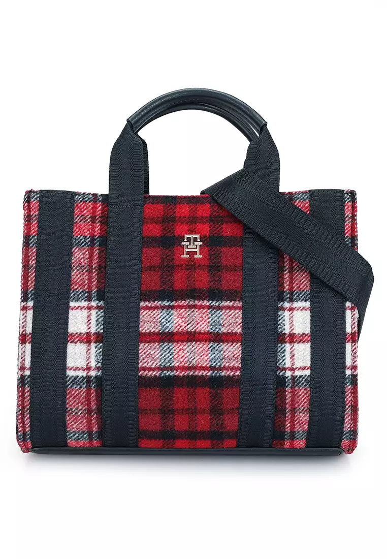 Tommy hilfiger small on sale red bag