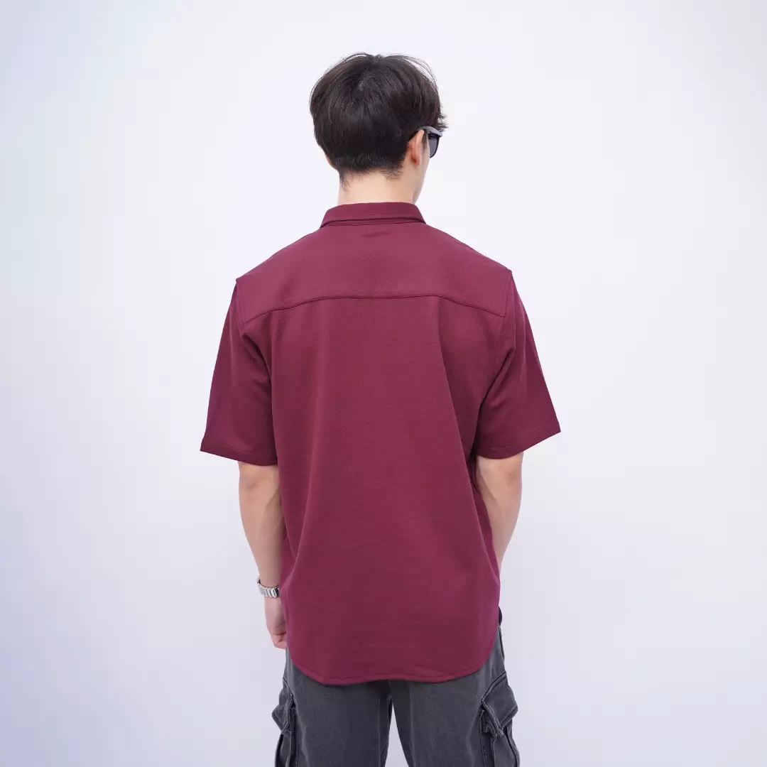 Ryusei Kemeja Reguler Kudo Twill Maroon – Kemeja dengan Tekstur Unik
