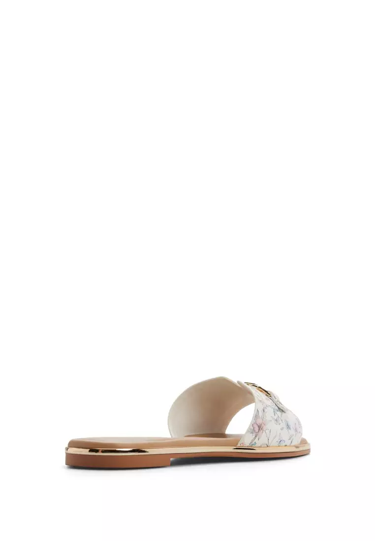 Alamassi Sandals