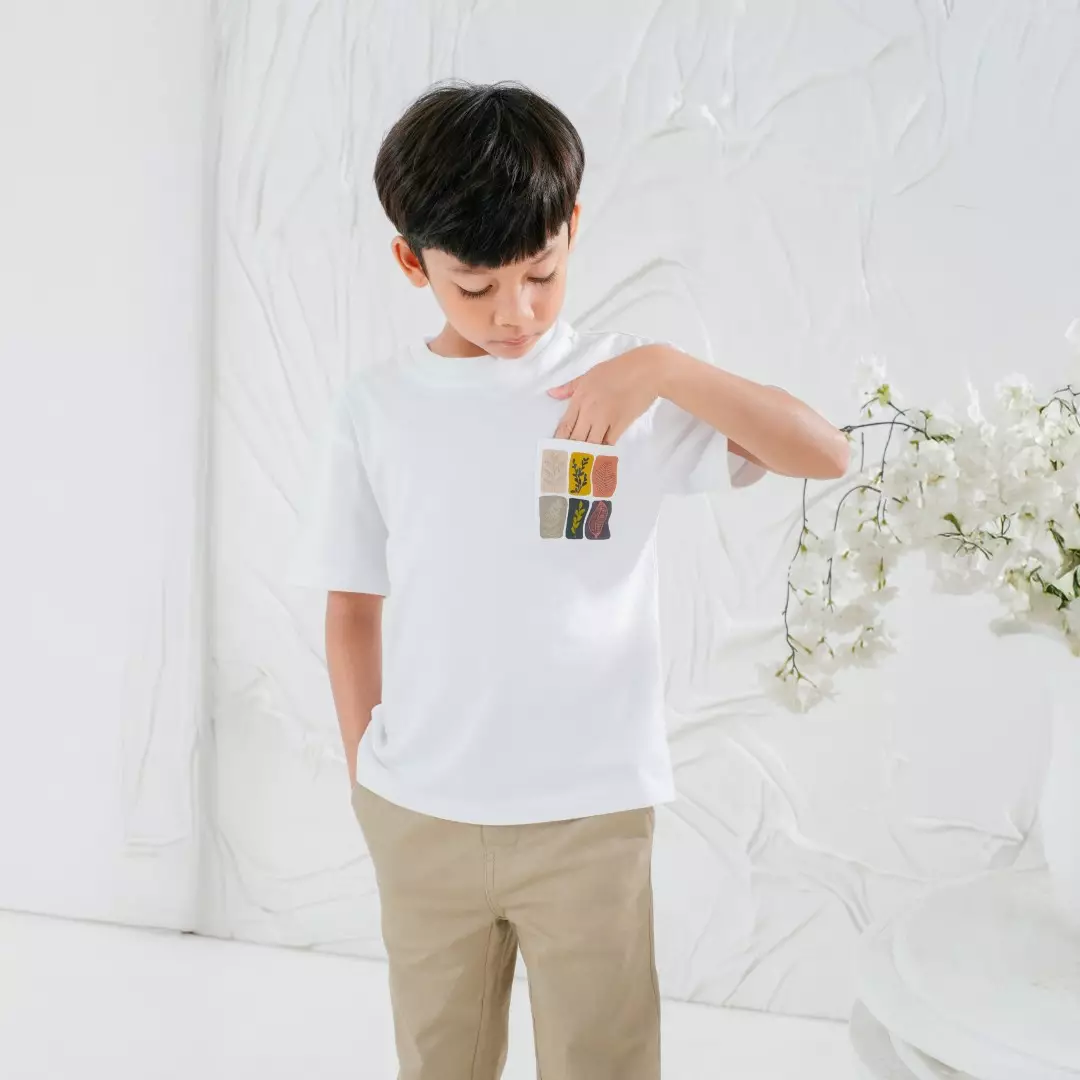 LEAF T-Shirt Boy White - Baju Kaos Anak Lengan Pendek - Bahan 100% Cotton