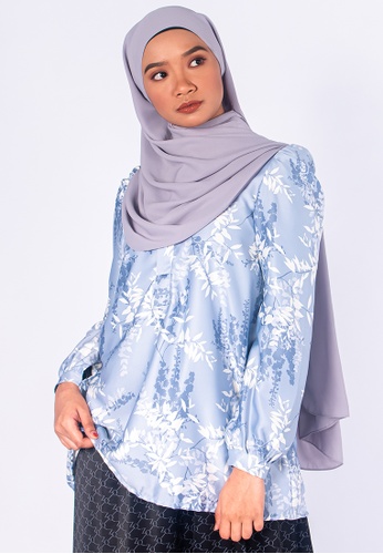 Zaryluq blue Bloom Placket Top in Forget-Me-Not 96F35AAEE85077GS_1