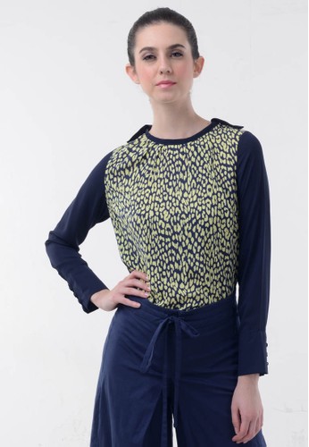 Leopard print combination blouse