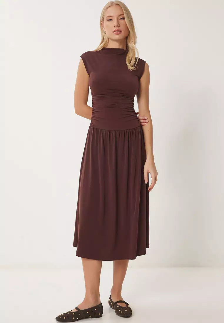 Gathered Midi Sandy Dress