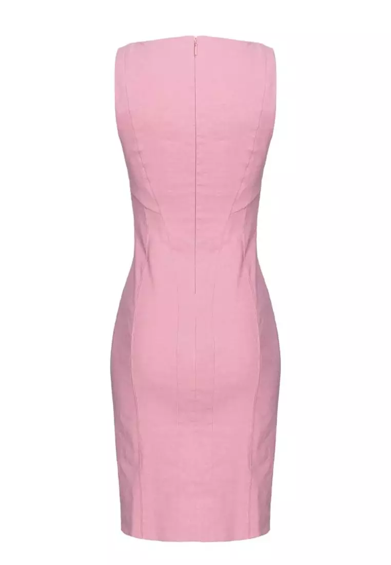 Slim-fitting linen dress