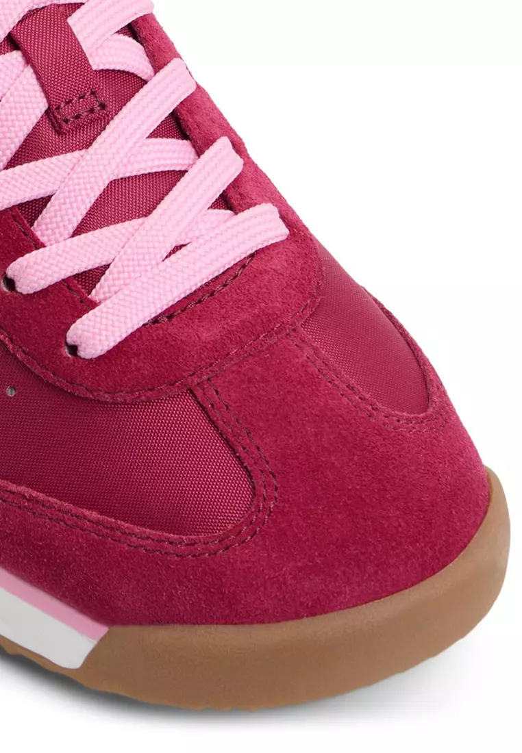 Stepcount Sneakers