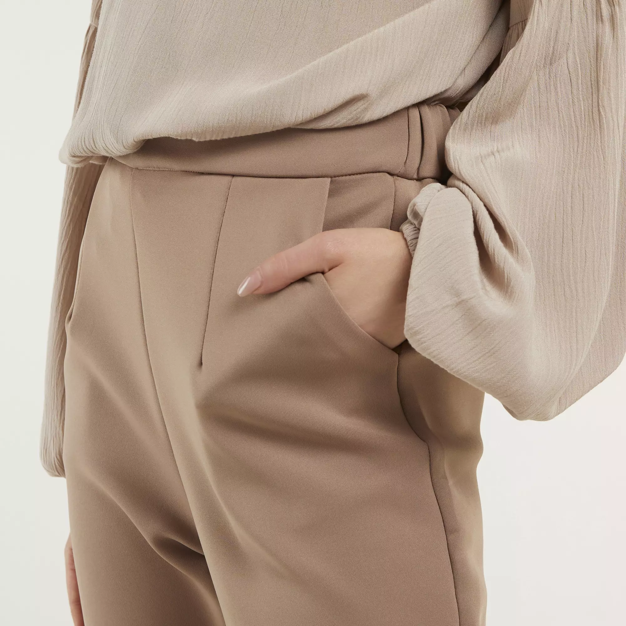 MAYONETTE Eisha Pants Celana Panjang Scuba Wanita - Nude