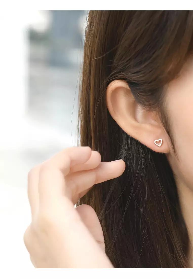 Delicate Gold 18K Rose Gold Pierced Heart Stud Earrings for Women 92794E