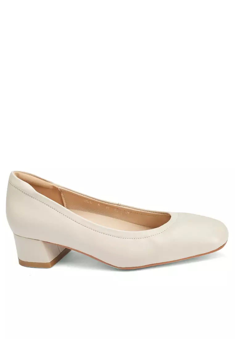 Discount on Twenty Eight Shoes  shoes - SKU: 3.5CM Grain Leather Uniform Round Toe Pumps AA90593