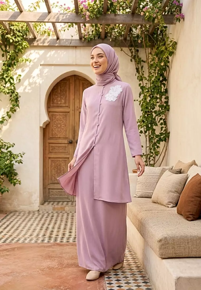Baju Kurung Dengan lace detail tunic set pink– one set muslimah elegant button tunic By Brilliant Girl Warna PINK