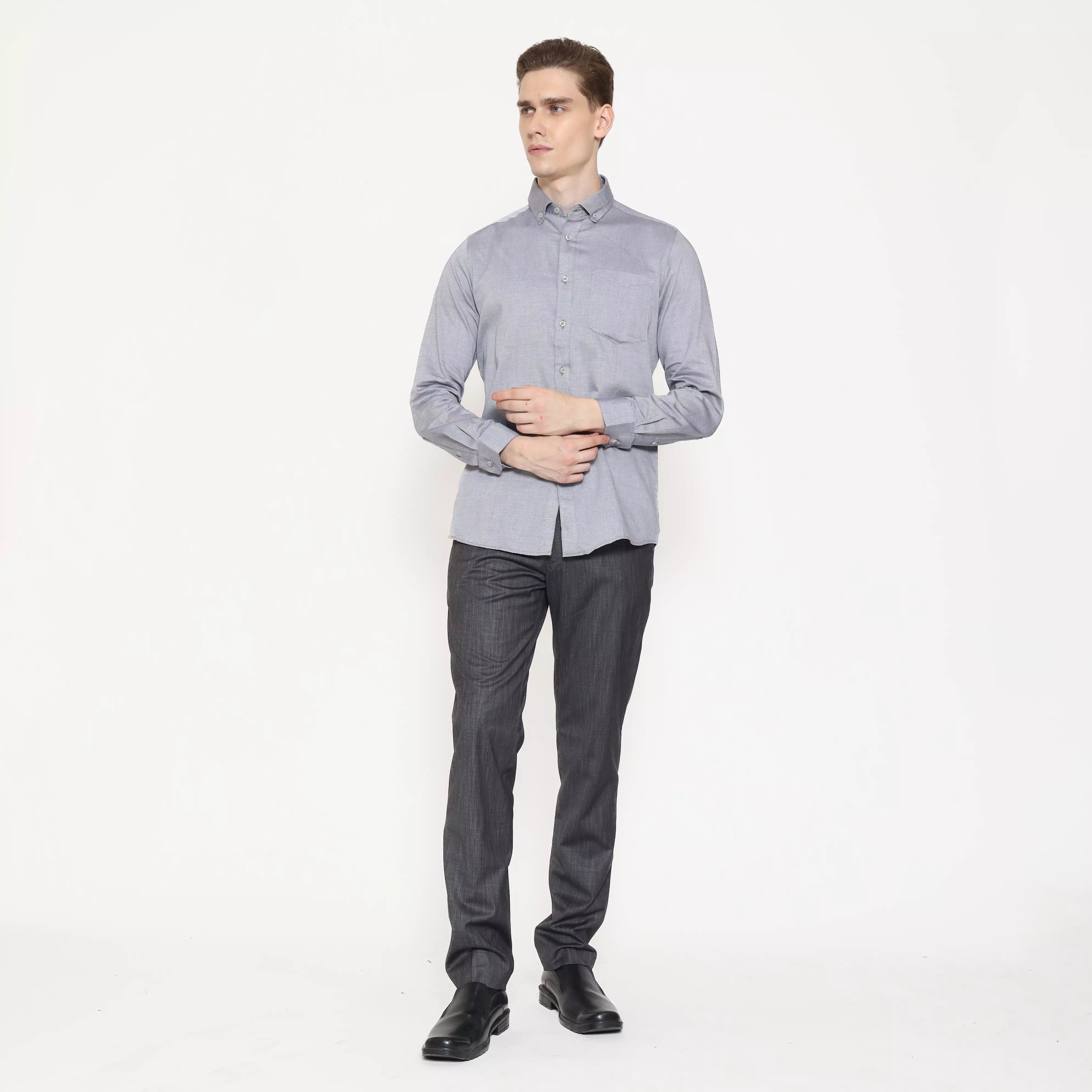 Schoeller Kemeja Formal Pria Lengan Panjang Slim Fit – Silver Grey – S.8-KFLSF-F101-CTN-MLNS