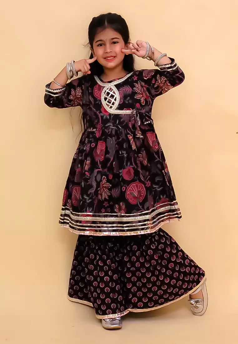 The Mom Store Kaali Katha 版画女孩 Anarkali Sharara 套装 - 多色