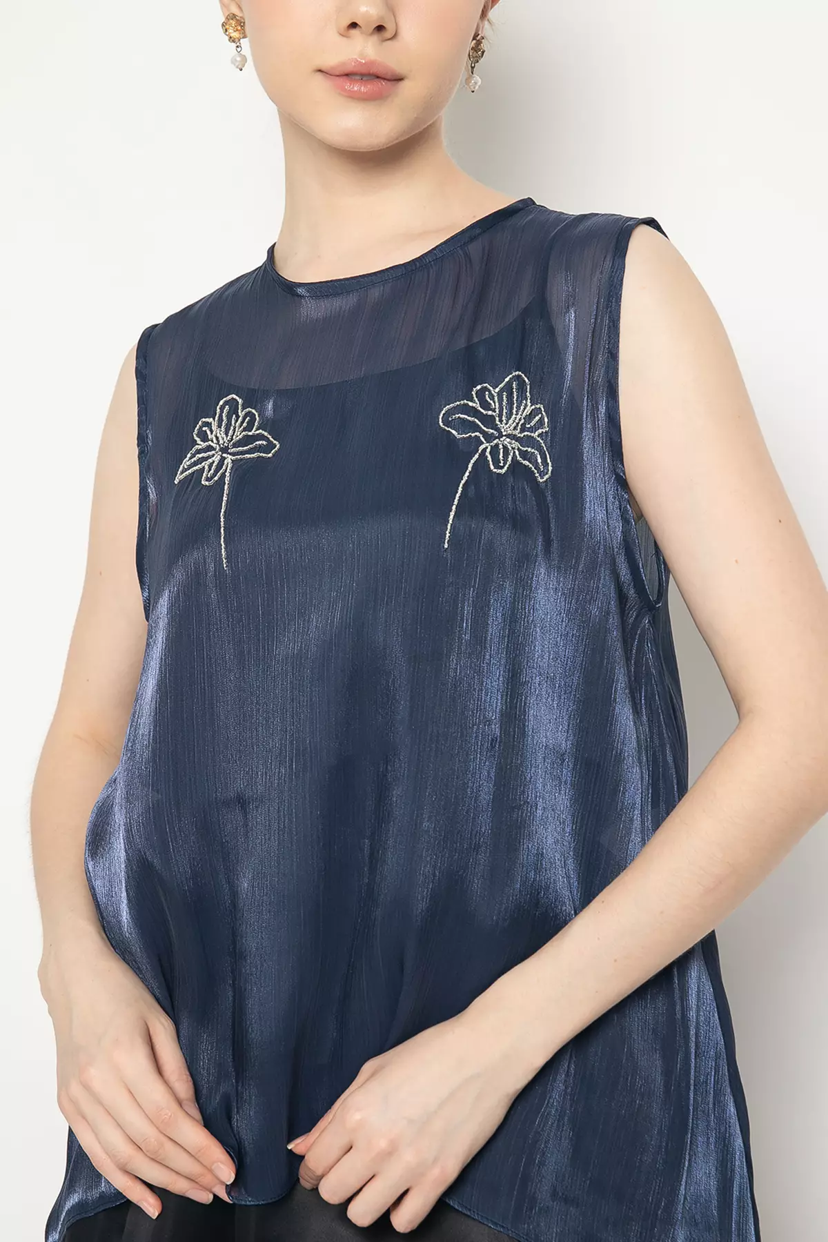 Isna Top in Navy