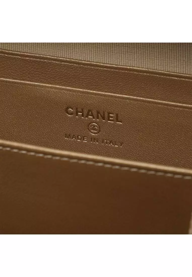 Pre-Loved Chanel Cc Quilted Lambskin Pearl Crush Camera Bag