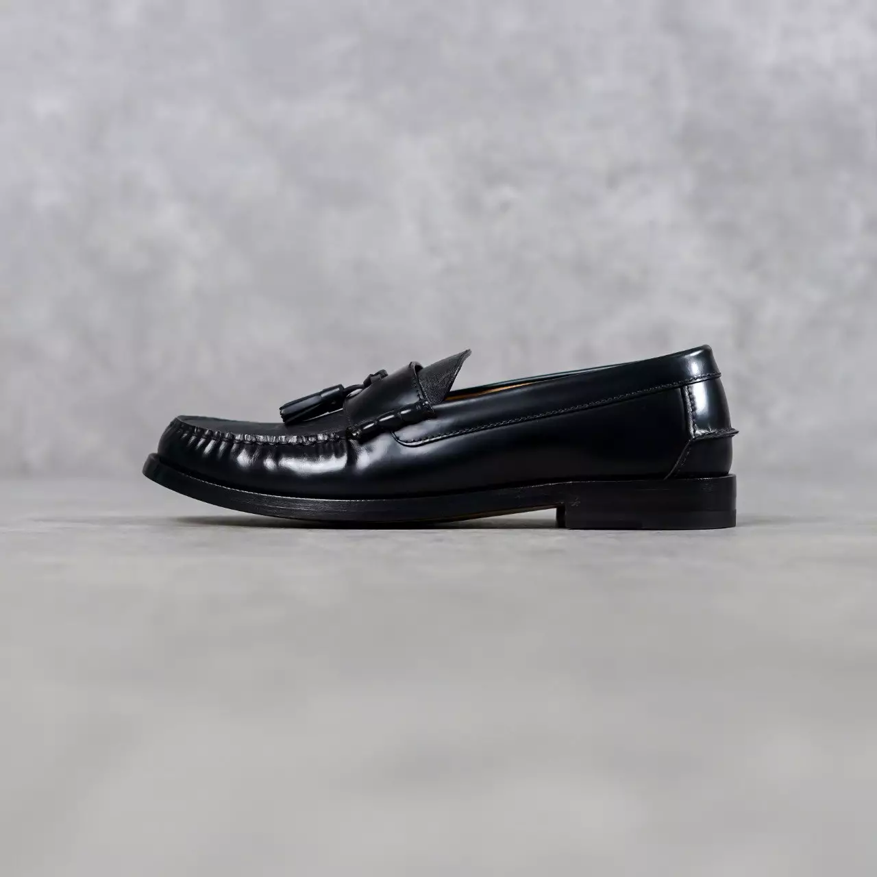 Sepatu GUCCI MONOGRAM BLACK COATED LEATHER LOAFER 100% ORIGINAL