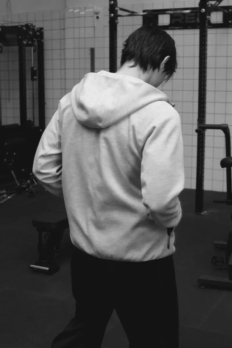 Sports zip-through hoodie with DryMove™