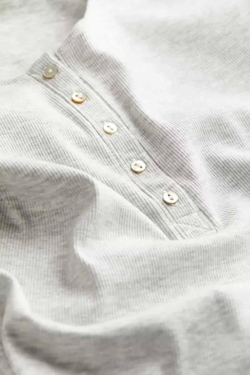 Ribbed Henley top