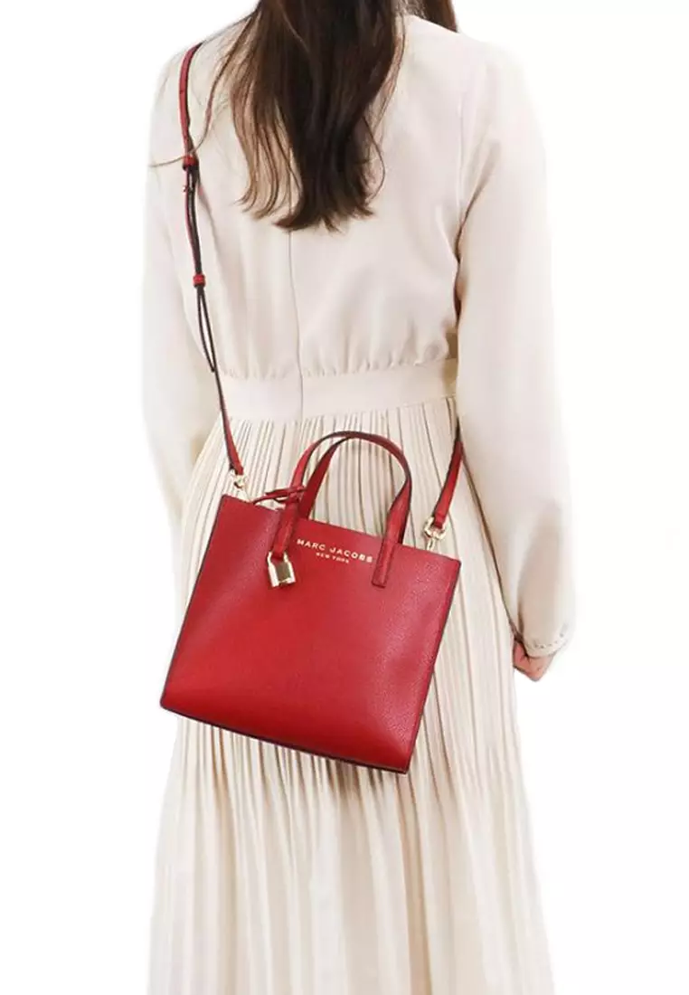 Mini Grind Tote Bag in Savvy Red M0015685
