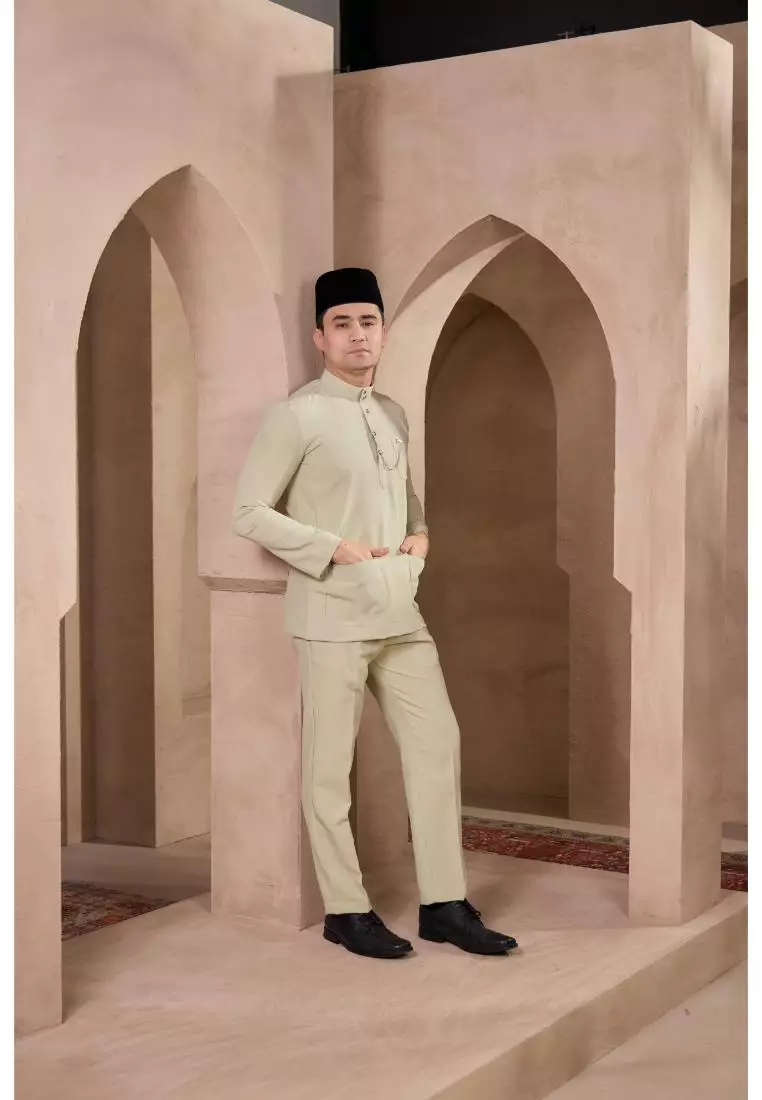 Baju Melayu Mahkota